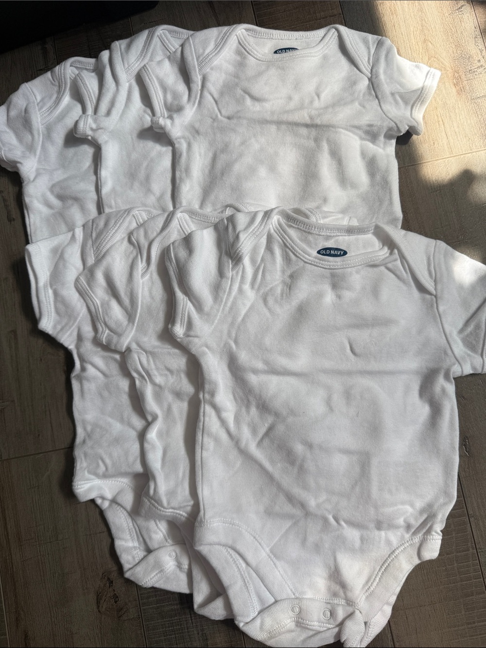 Old Navy White Short-Sleeve Baby Onesies Pack. NWOT